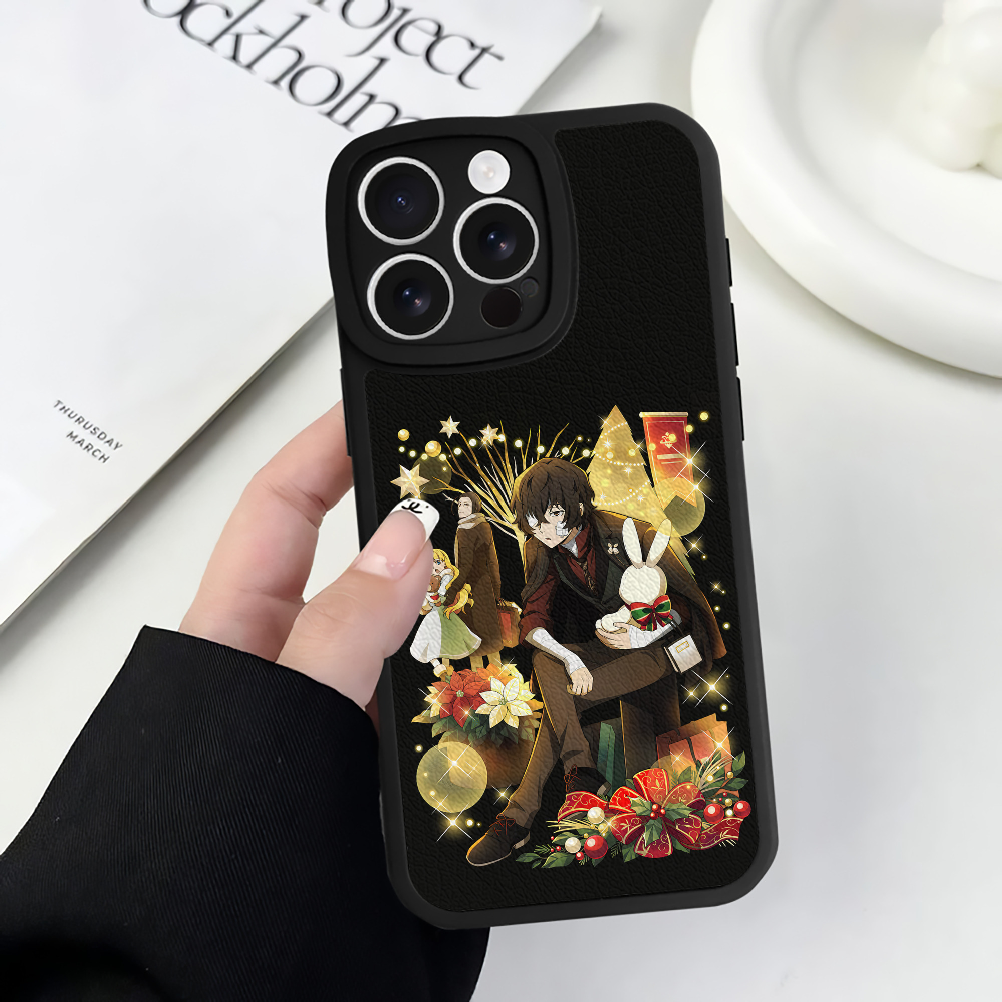 （画像用） 文豪ストレイドッグス Bungo Stray Dogs 【iPhone 16シリーズ対応】シリコンスマホケース（レザー調） 材質：シリコン
